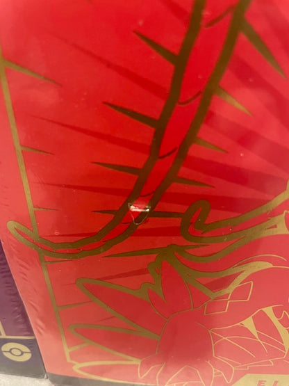 Slight Damage SV Base Pair Elite Trainer Box (See Pictures)